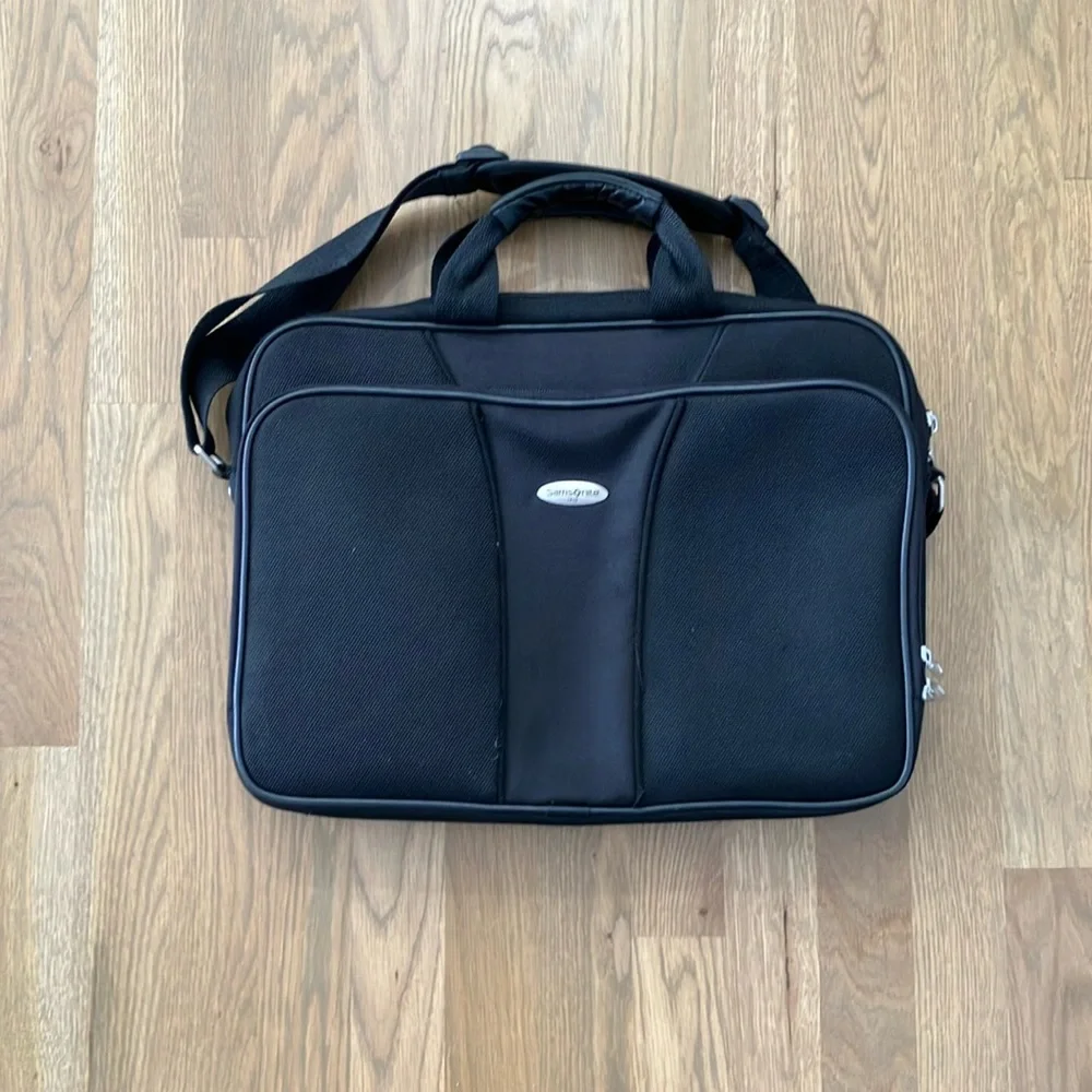 Samsonite Men’s Black Laptop Carry Case Soft Shell Technology Bag